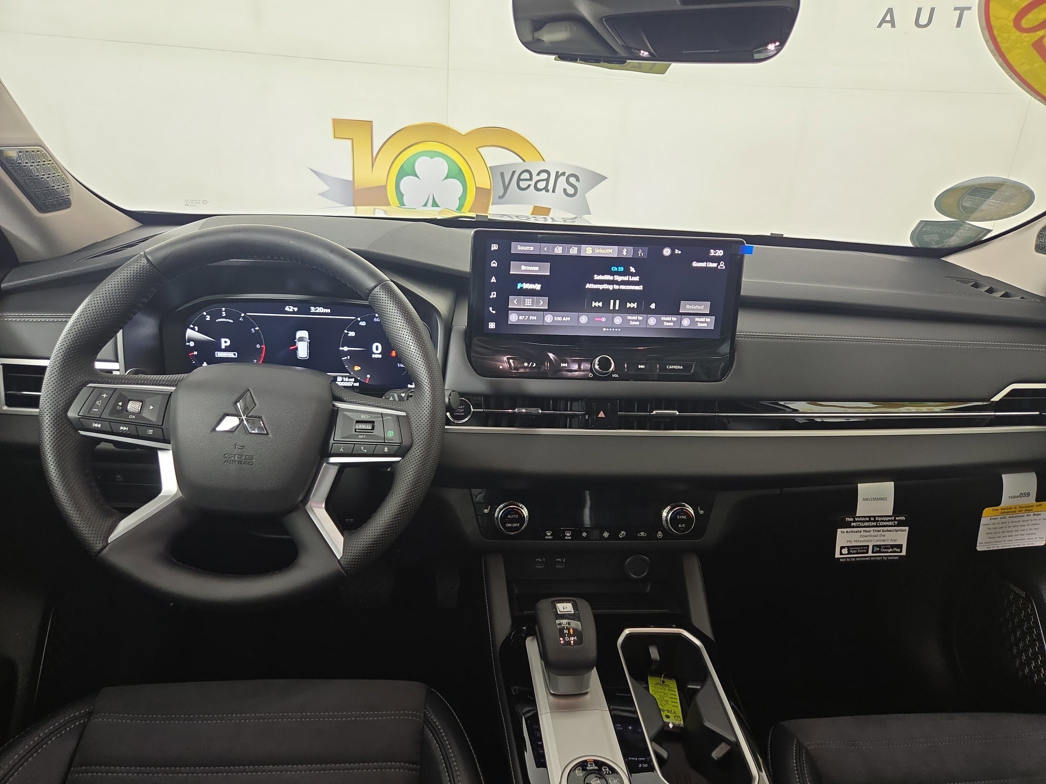 New 2026 Mitsubishi Outlander SE FWD image 13
