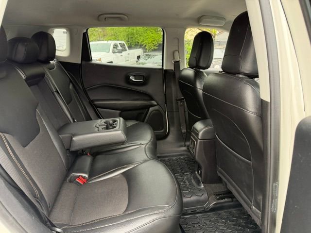 Used 2020 Jeep Compass Latitude AWD/4WD image 9