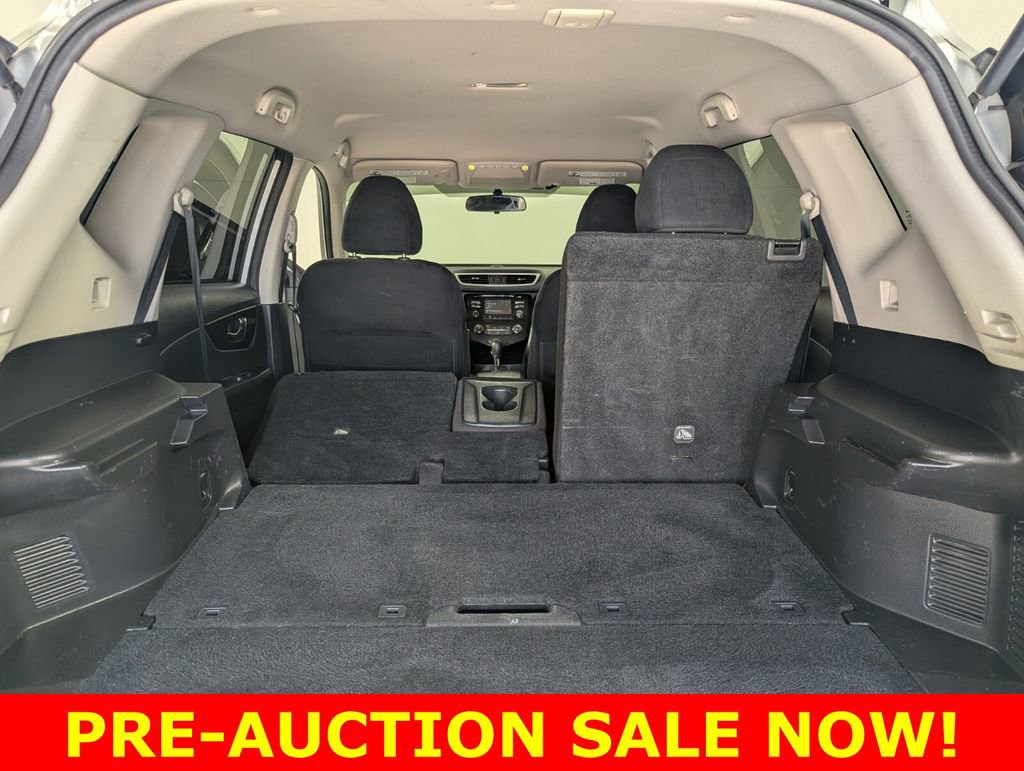 Used 2016 Nissan Rogue S image 26