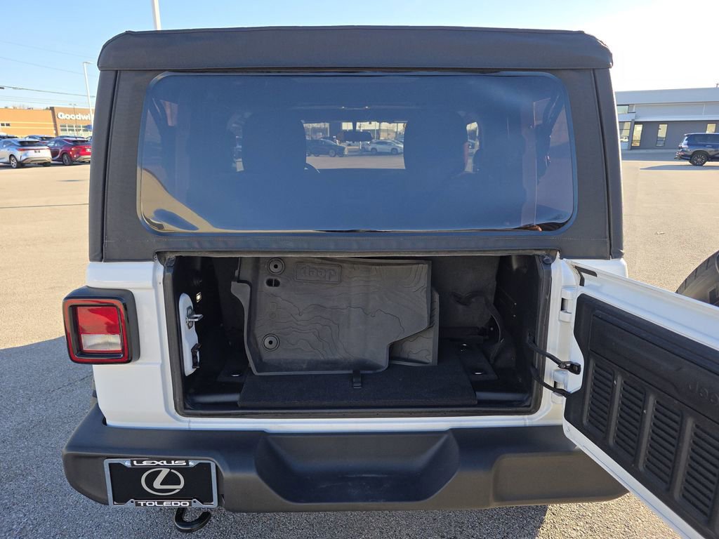 Used 2021 Jeep Wrangler Sport S image 16