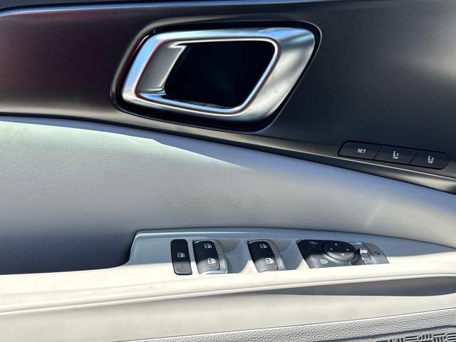 New 2026 Kia Carnival SX w/ SX Dark Edition Package image 25