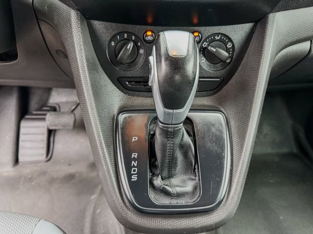 Used 2015 Ford Transit Connect XL image 12
