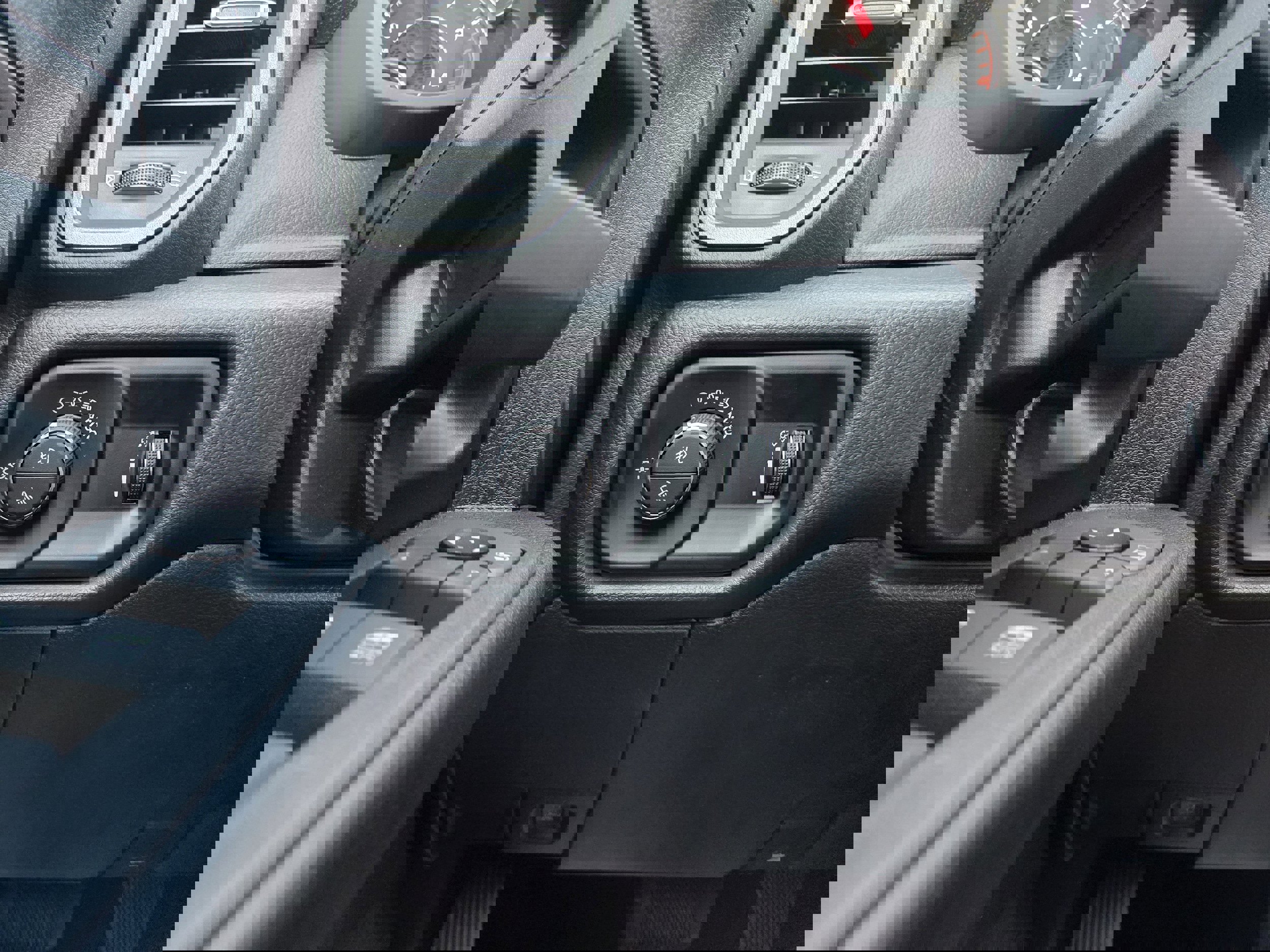 New 2025 RAM 2500 Tradesman image 37