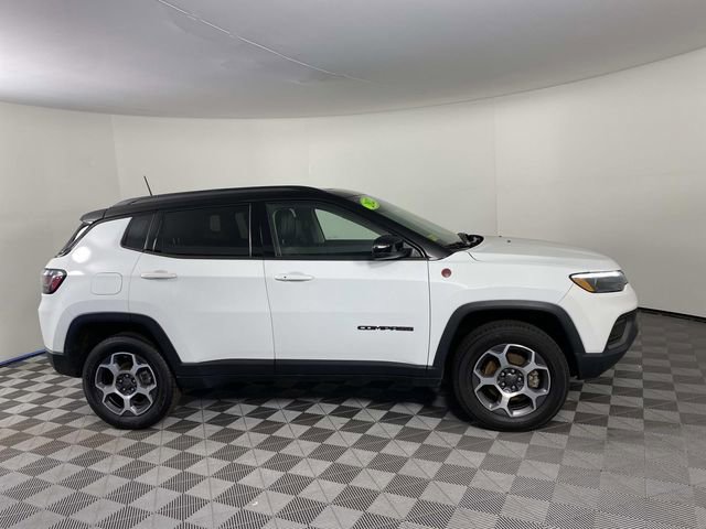 Used 2022 Jeep Compass Trailhawk w/ Trailhawk Elite Group image 10