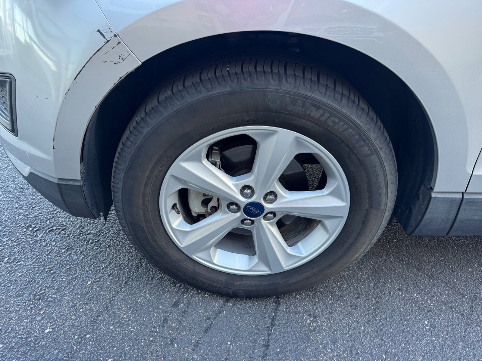 Used 2016 Ford Edge SE image 26