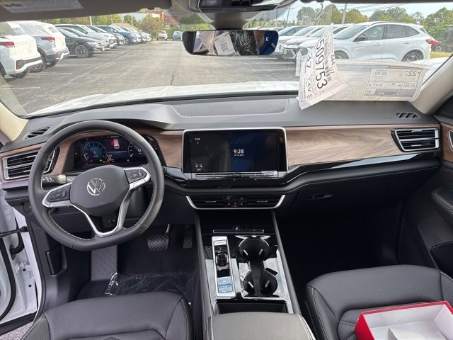New 2026 Volkswagen Atlas SE image 9