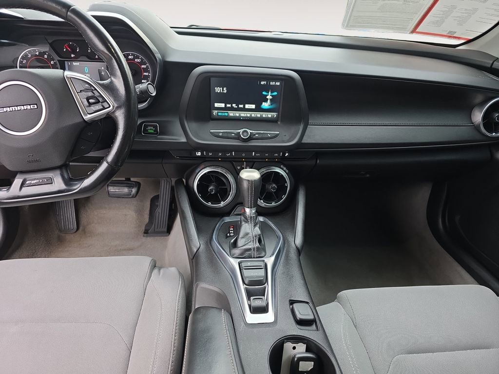 Used 2017 Chevrolet Camaro LT image 10