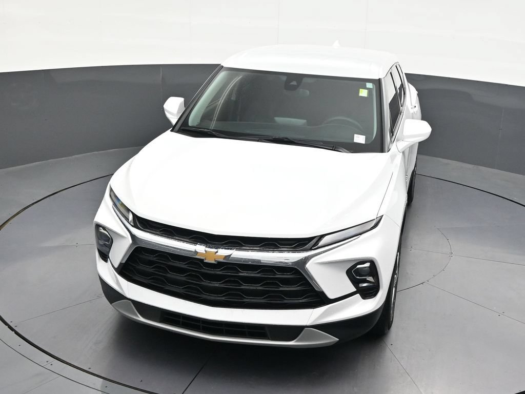 Used 2024 Chevrolet Blazer LT FWD image 23