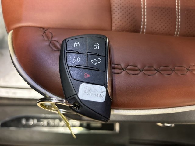 Used 2024 GMC Sierra 3500 Denali Ultimate image 36