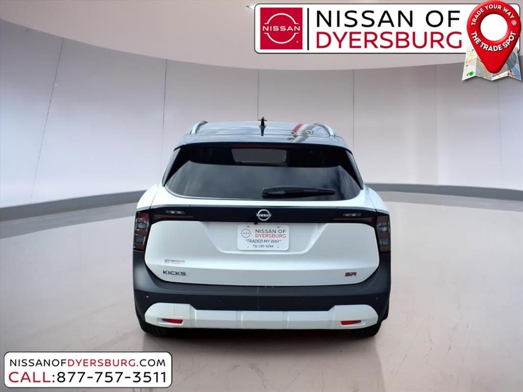 New 2026 Nissan Kicks SR FWD image 4