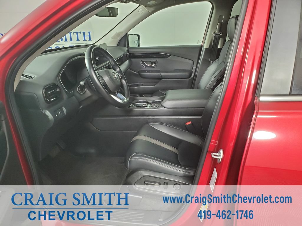 Used 2025 Honda Pilot EX-L image 10