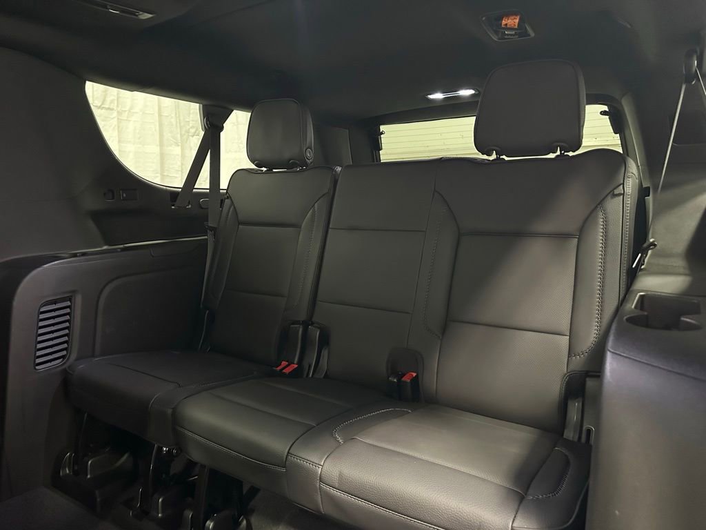 Used 2023 GMC Yukon XL Denali AWD/4WD image 48
