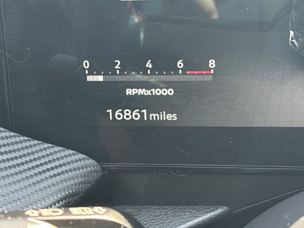 Used 2025 Nissan Kicks SR image 16