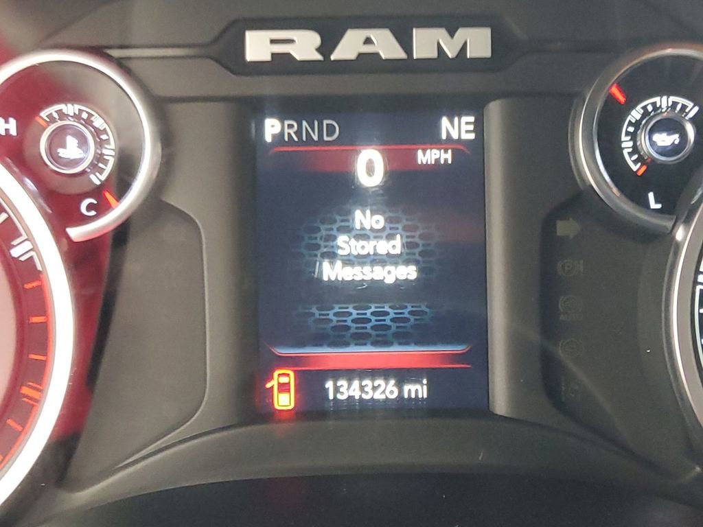 Used 2022 RAM 3500 Big Horn AWD/4WD image 12