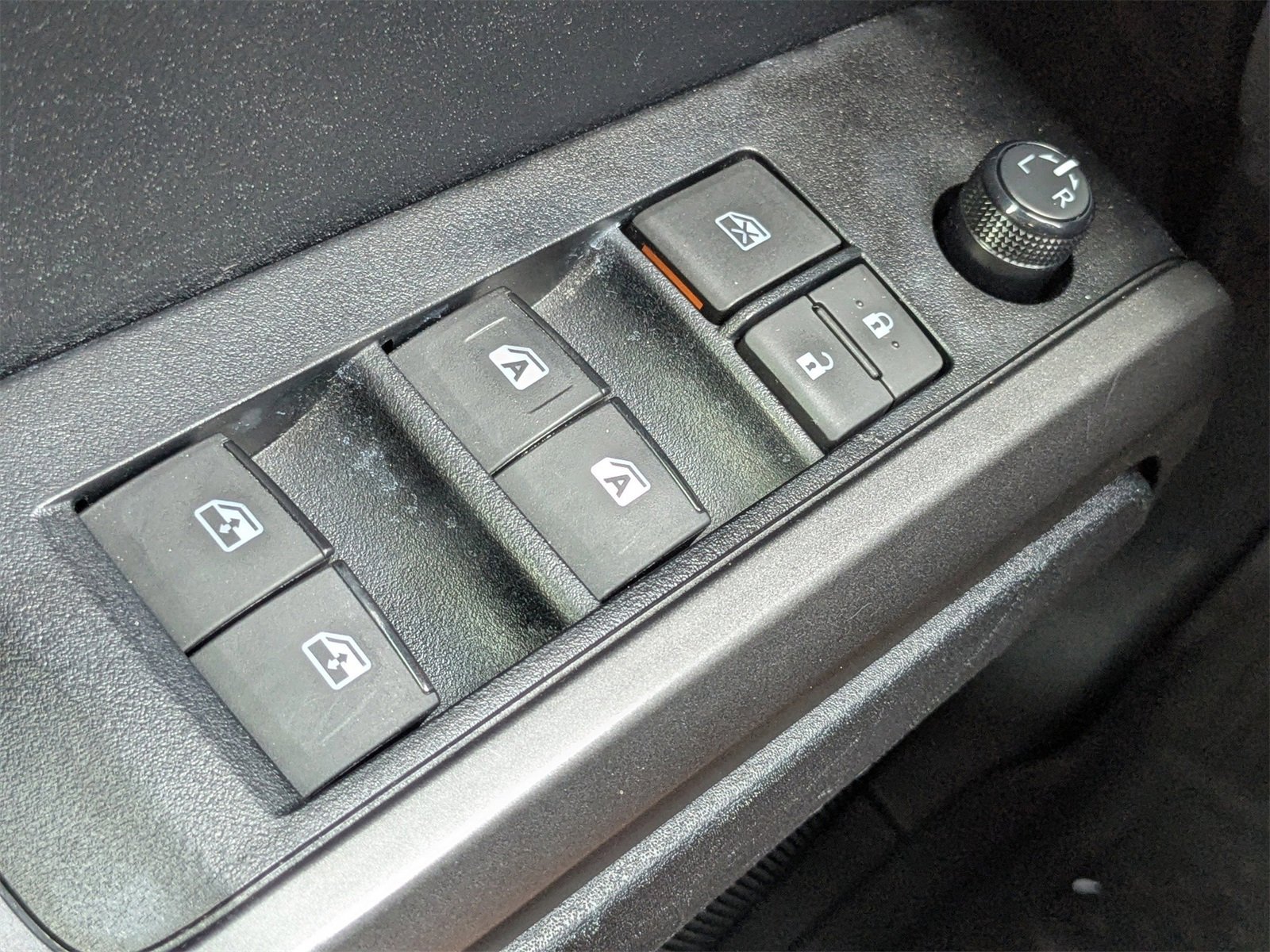 Used 2020 Toyota Tacoma TRD Off-Road image 24