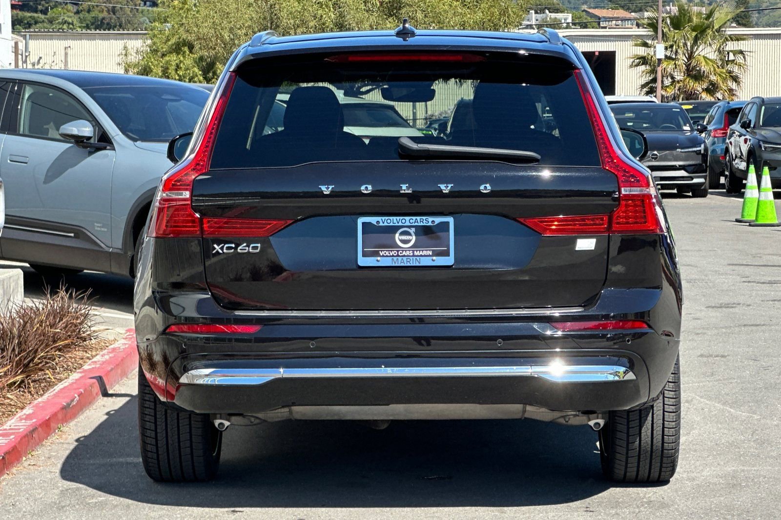 Certified 2023 Volvo XC60 T8 Ultimate AWD/4WD image 8