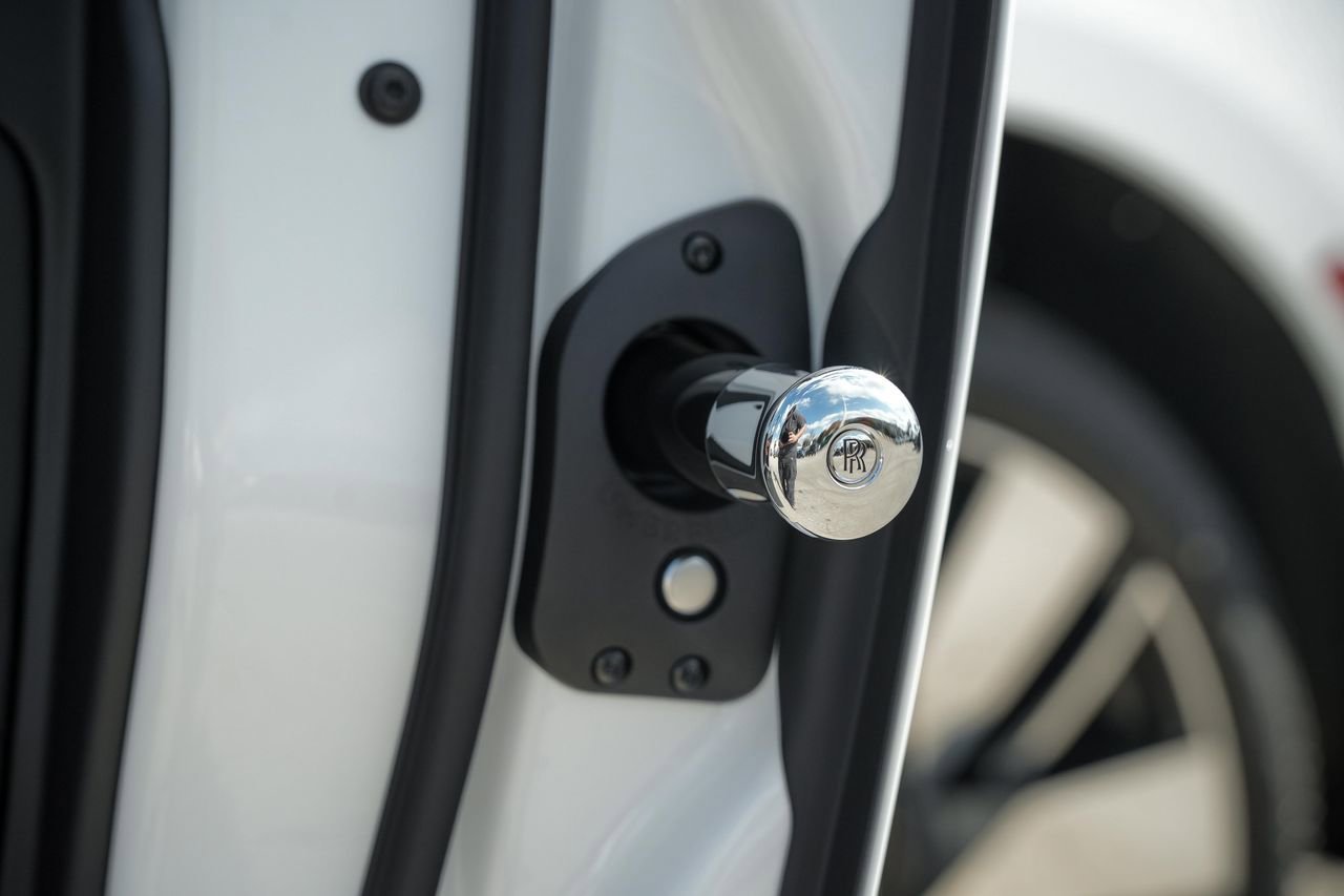 New 2026 Rolls-Royce Cullinan image 32