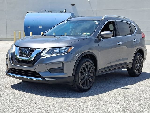 Used 2017 Nissan Rogue S w/ Appearance Package AWD/4WD image 6