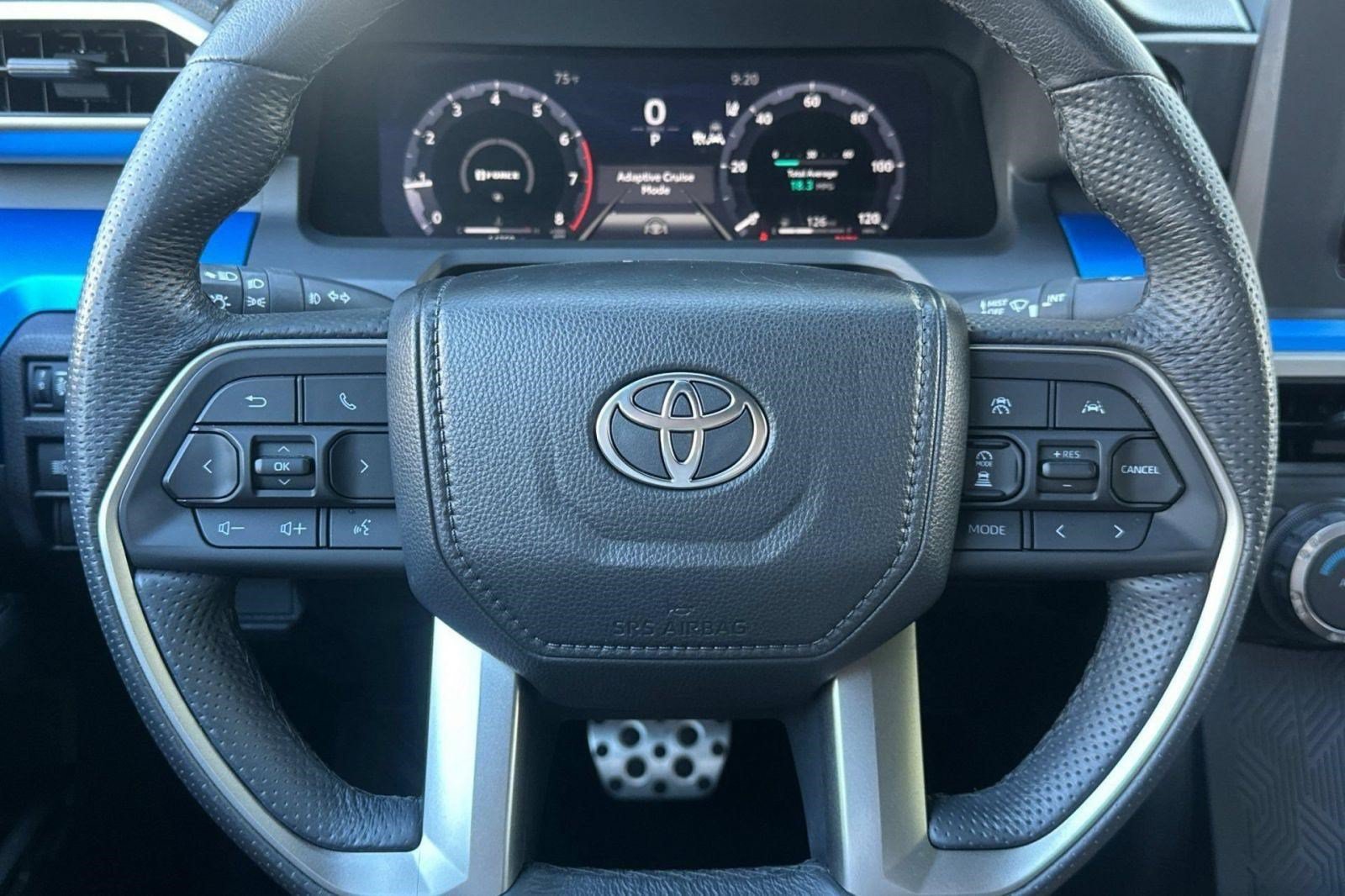 Used 2025 Toyota Tacoma TRD Sport AWD/4WD image 11