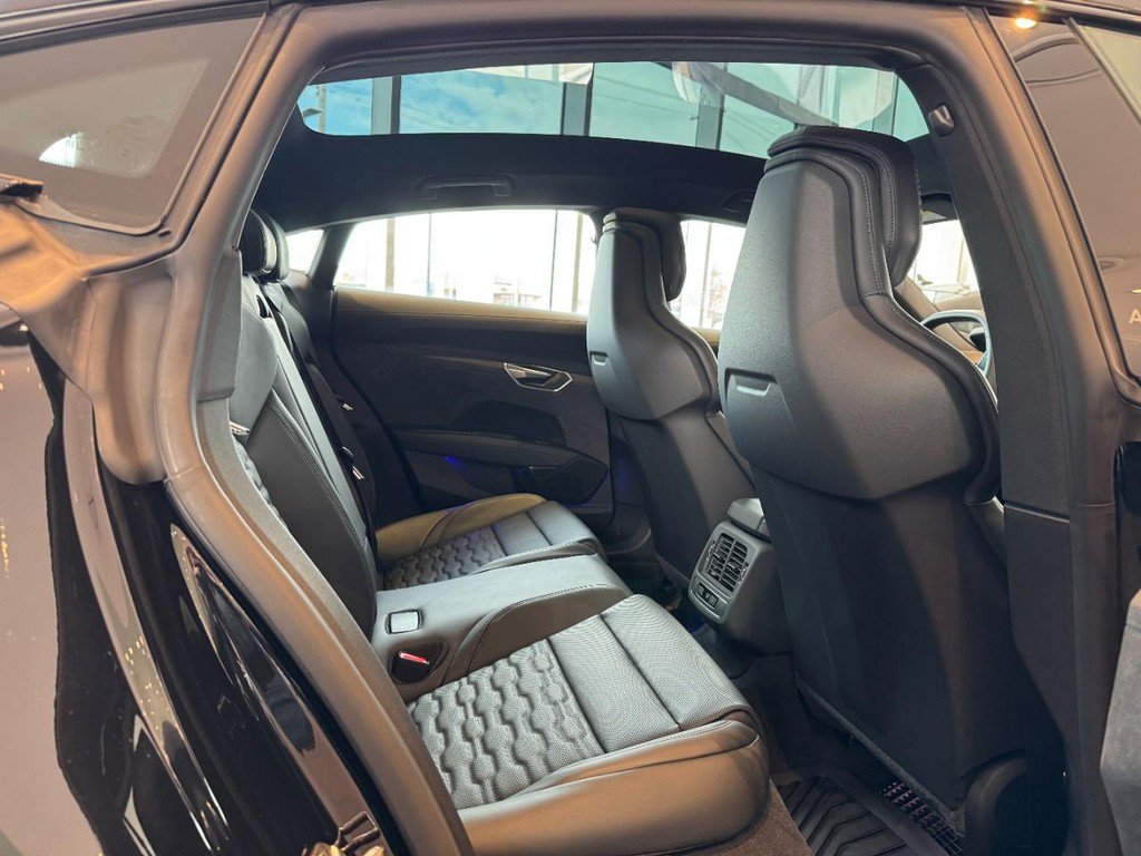 New 2026 Audi S e-tron GT Premium Plus image 7