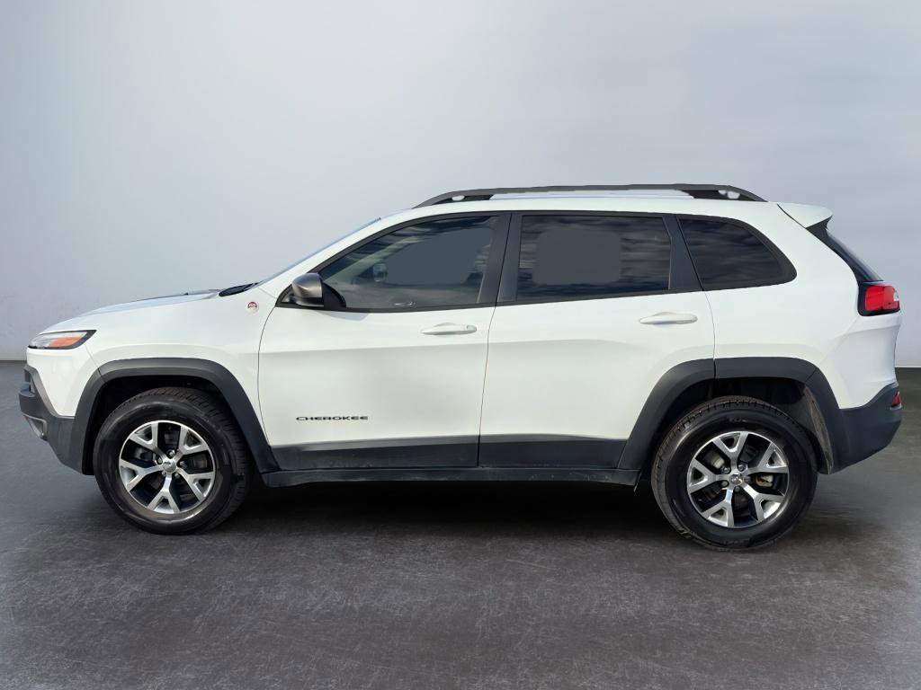 Used 2016 Jeep Cherokee Trailhawk w/ Cold Weather Group image 2