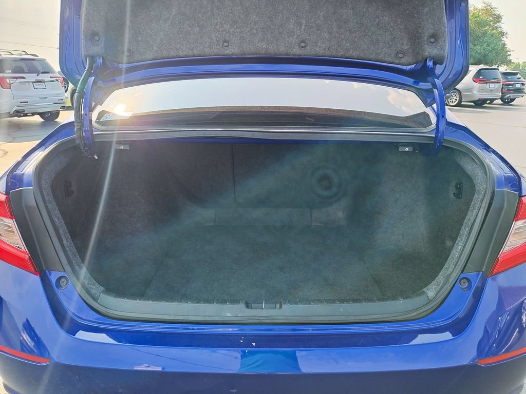 Used 2018 Honda Accord Sport image 9