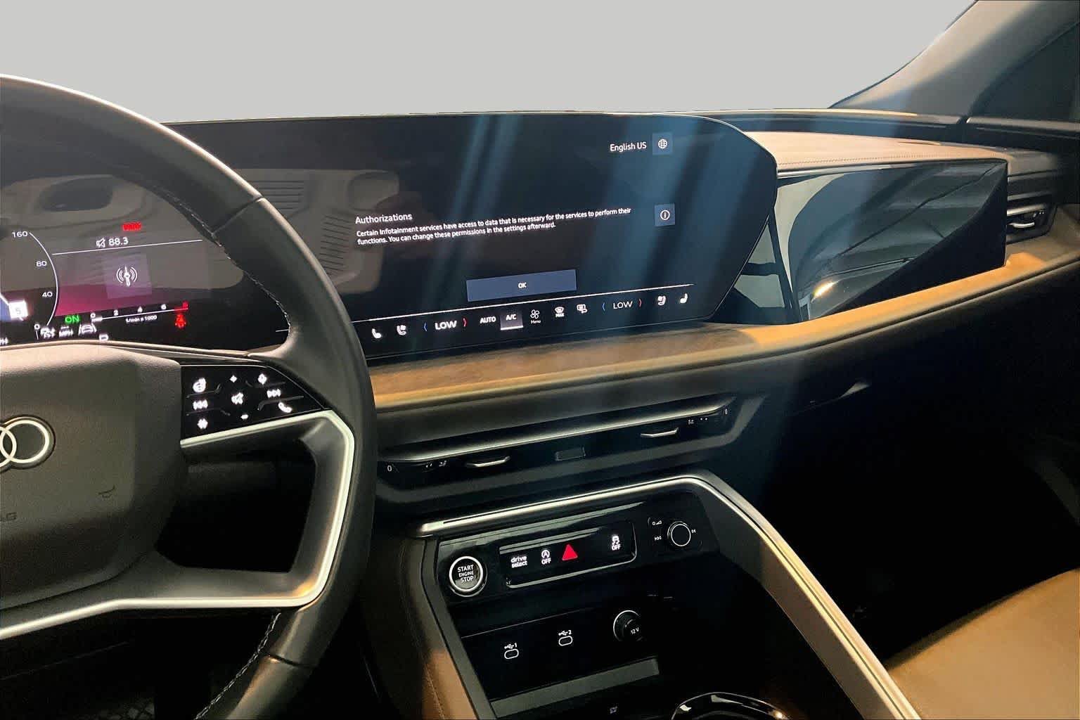 Certified 2025 Audi Q5 Premium AWD/4WD image 7