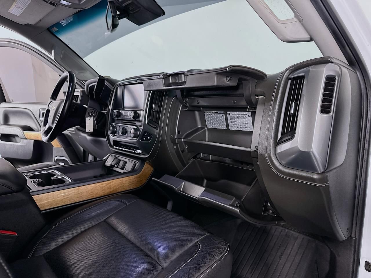 Used 2018 Chevrolet Silverado 2500 LTZ w/ Duramax Plus Package image 40