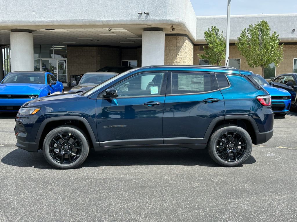 New 2026 Jeep Compass Latitude image 3