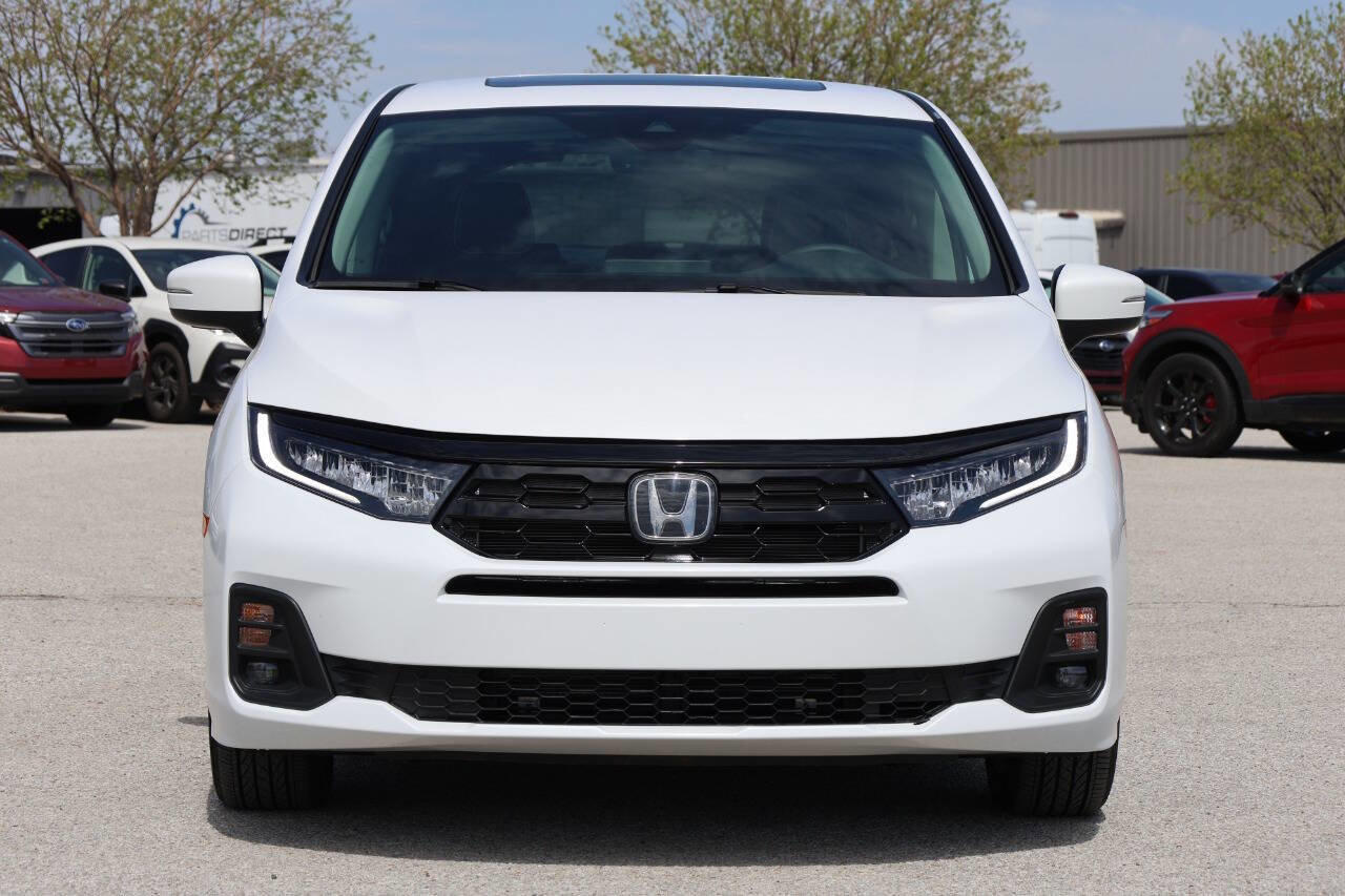 Used 2026 Honda Odyssey Touring image 5
