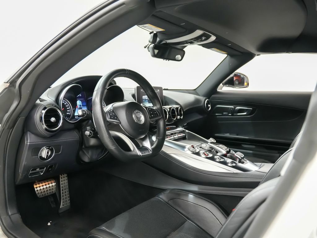 Used 2018 Mercedes-Benz AMG GT Roadster image 4