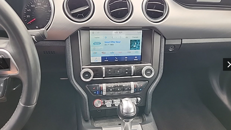 Used 2022 Ford Mustang Premium RWD image 8