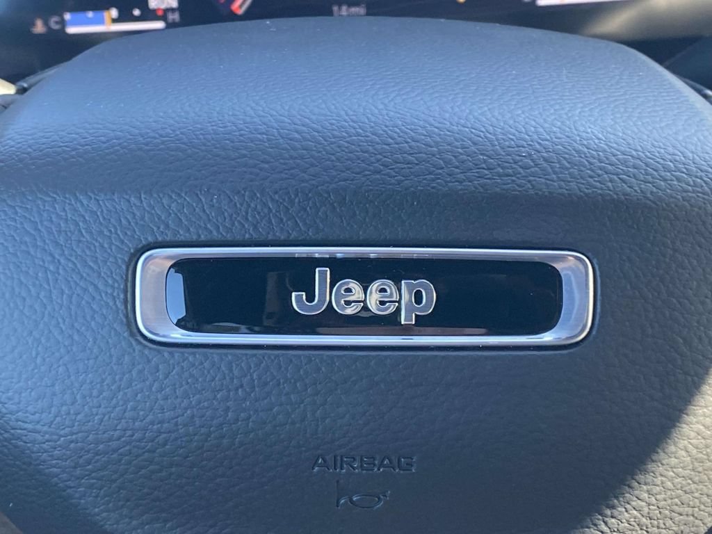 New 2026 Jeep Grand Cherokee Limited w/ Limited Altitude Package RWD image 26