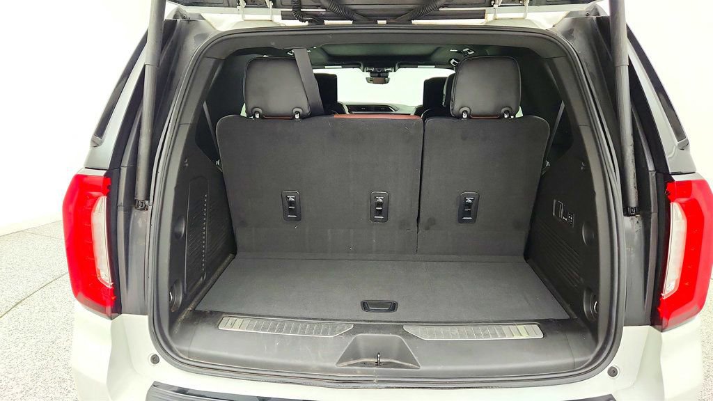 Used 2023 GMC Yukon Denali Ultimate AWD/4WD image 24