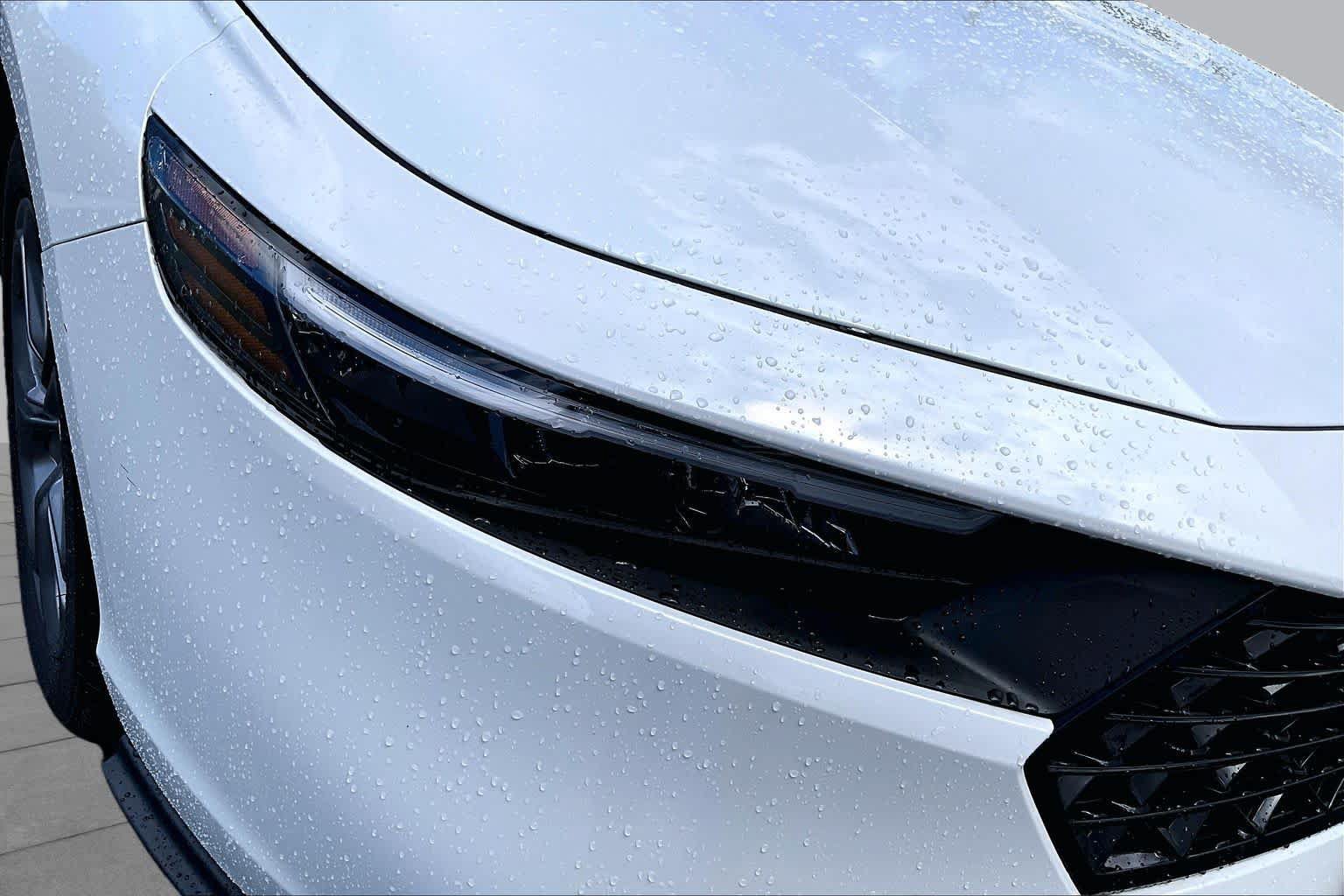 Used 2024 Honda Accord EX image 27