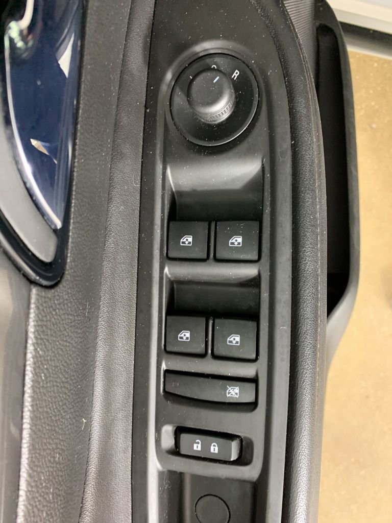Used 2017 Buick Encore Essence w/ Experience Buick Package FWD image 17