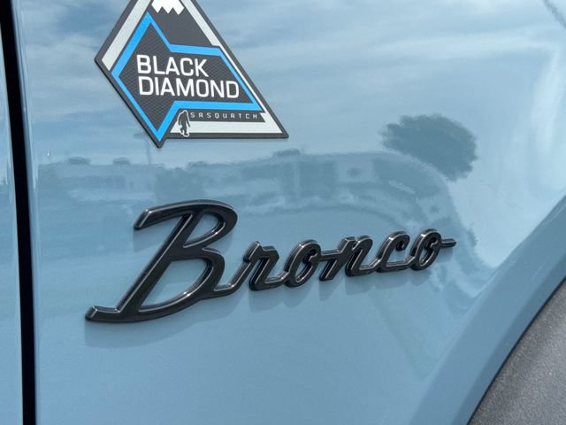 Used 2023 Ford Bronco Black Diamond w/ Sasquatch Package AWD/4WD image 14