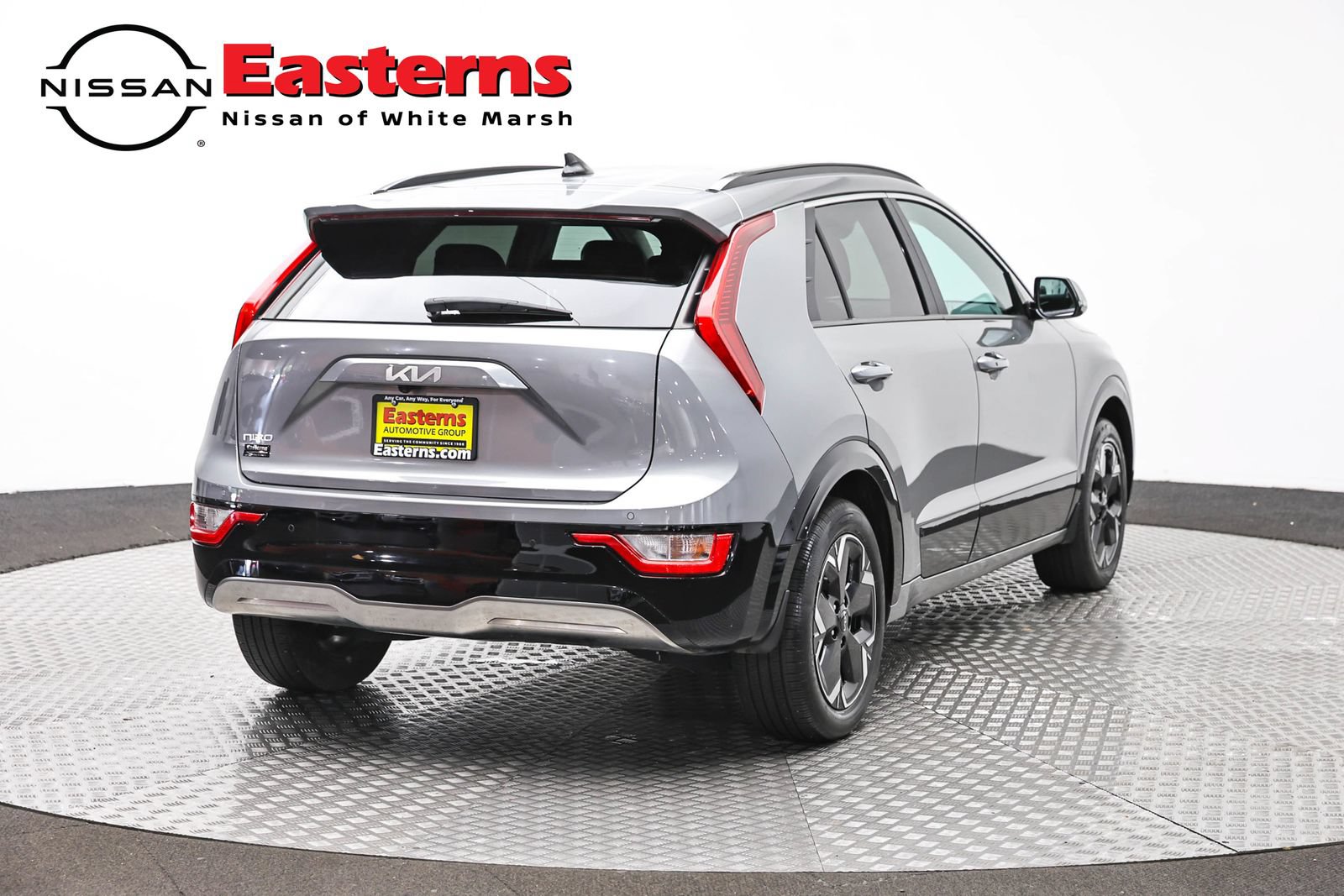 Used 2024 Kia Niro Wind w/ Wind Preserve Package FWD image 5