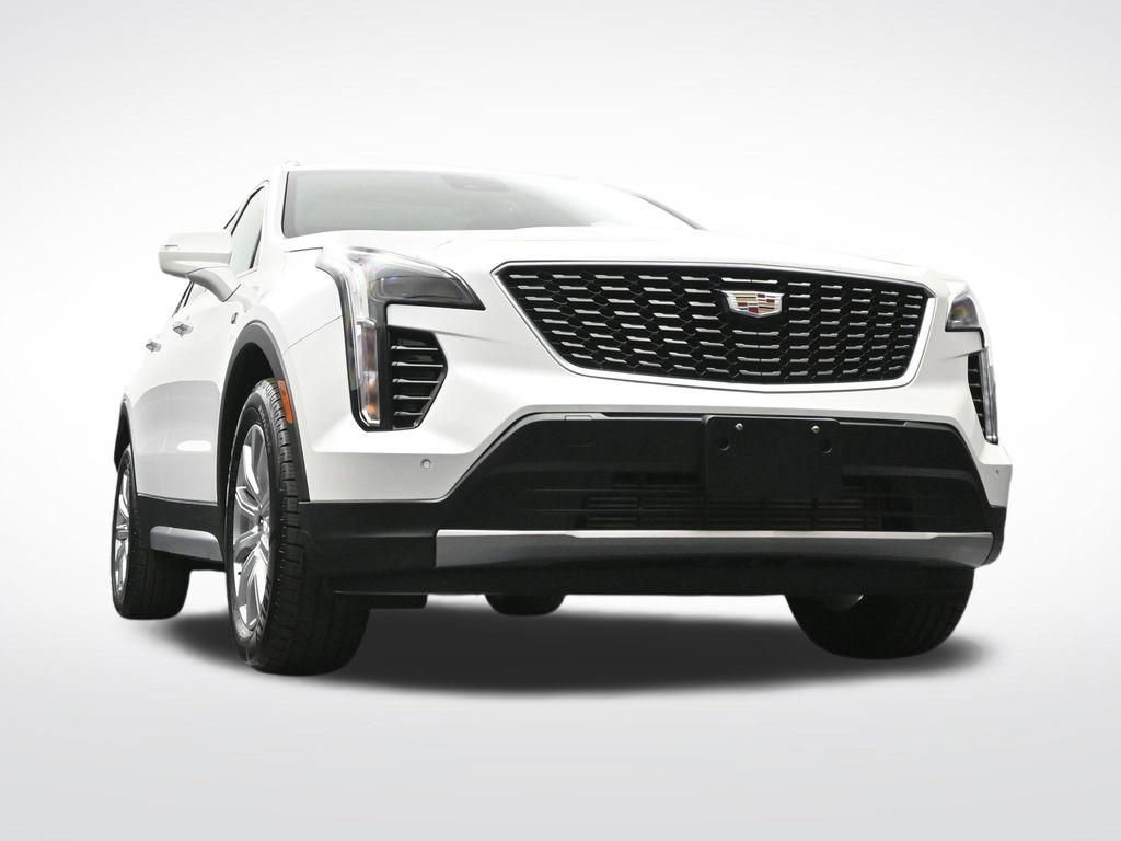 Used 2023 Cadillac XT4 Premium Luxury w/ Cold Weather Package AWD/4WD image 30