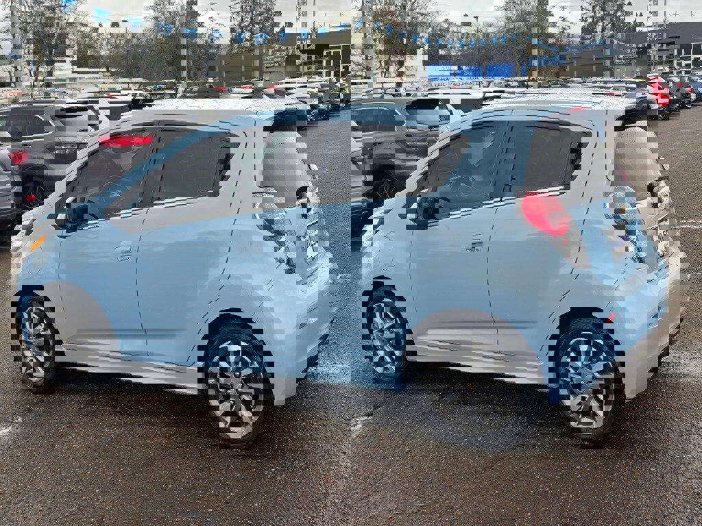 Used 2015 Chevrolet Spark LT image 31