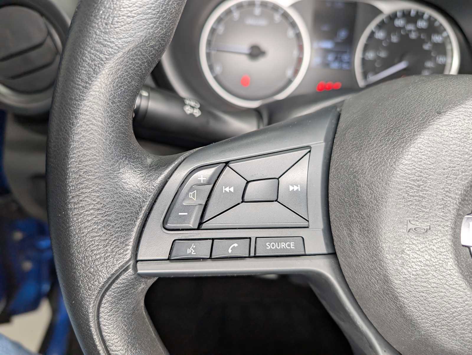 Used 2023 Nissan Kicks S image 33