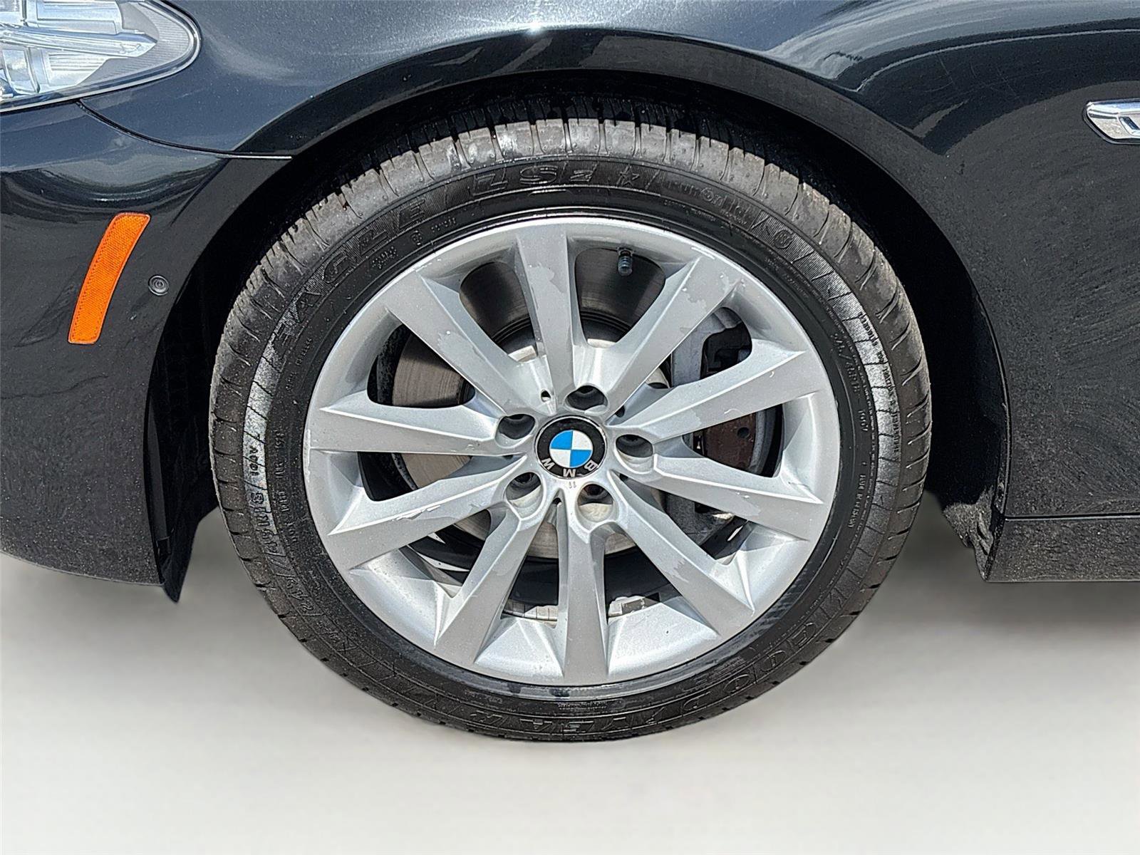 Used 2016 BMW 535i xDrive Sedan AWD/4WD image 32