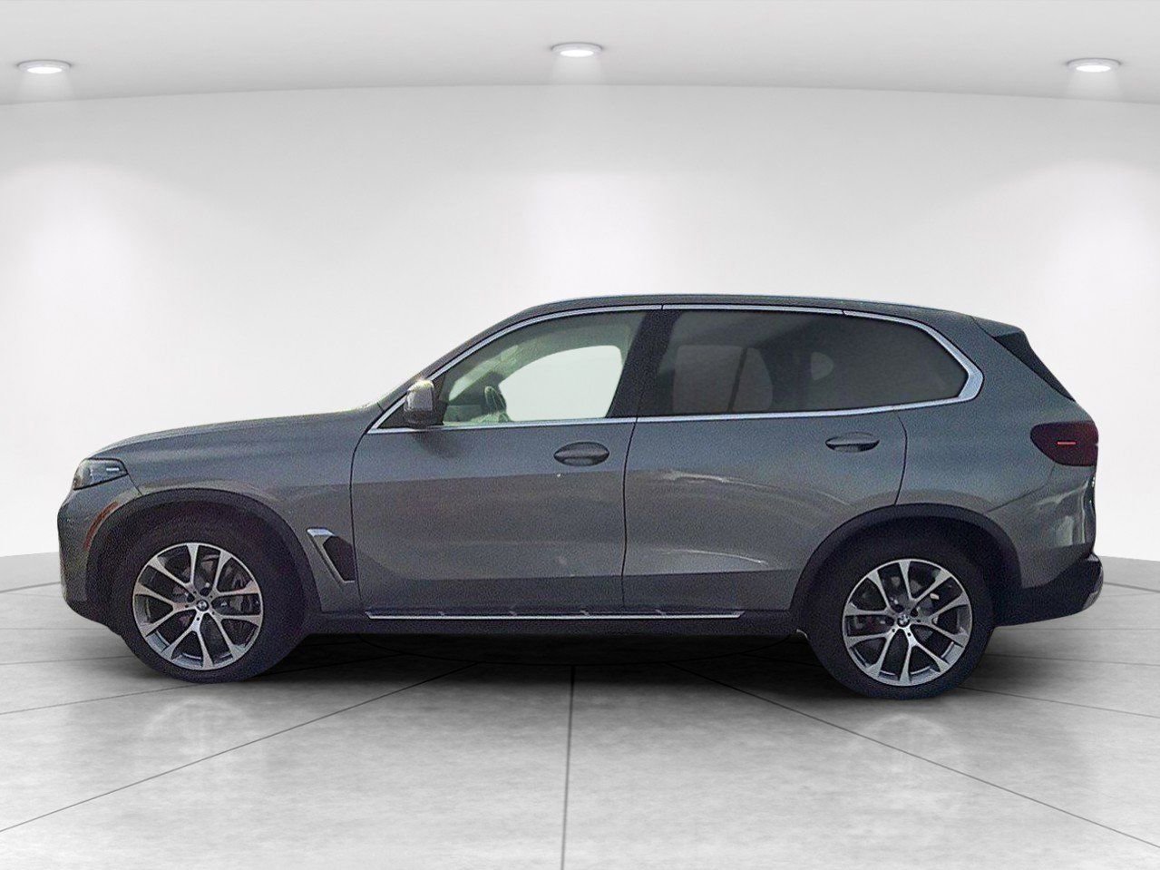 Certified 2024 BMW X5 xDrive40i w/ Premium Package AWD/4WD image 7