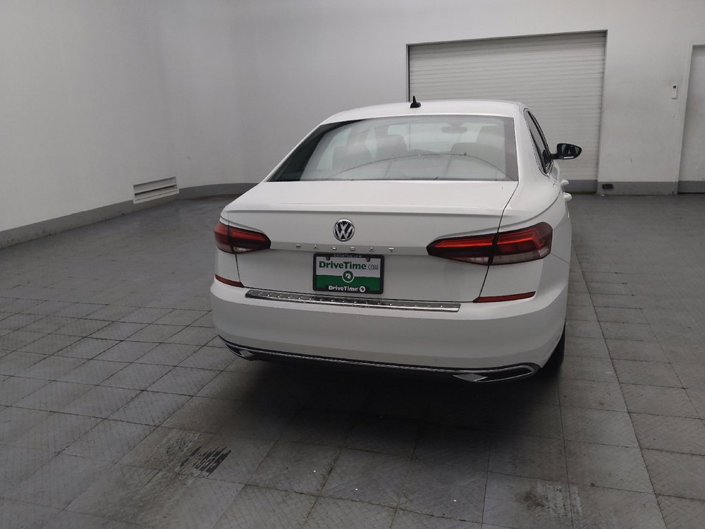 Used 2021 Volkswagen Passat 2.0T SE FWD image 7