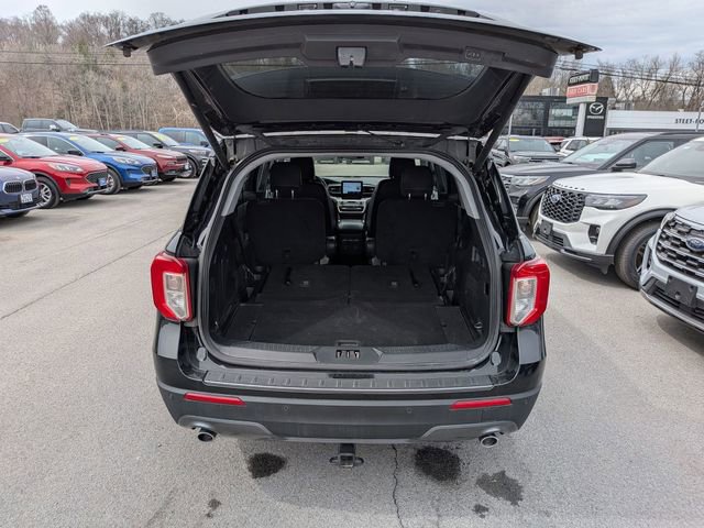 Certified 2021 Ford Explorer XLT w/ Equipment Group 202A image 18