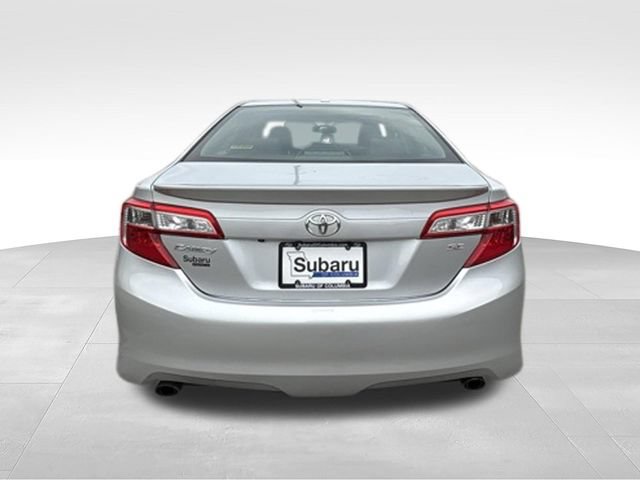 Used 2013 Toyota Camry SE w/ Leather Pkg FWD image 6