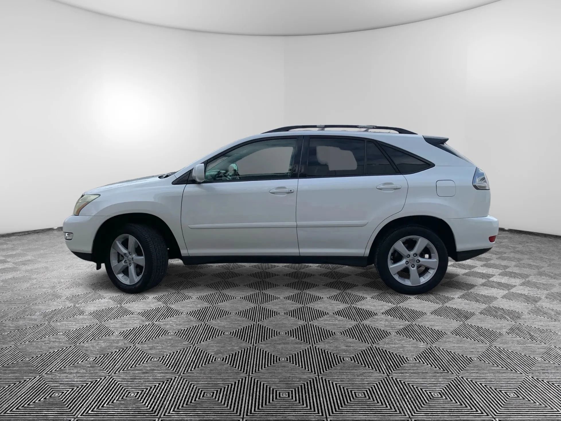 Used 2005 Lexus RX 330 FWD image 9
