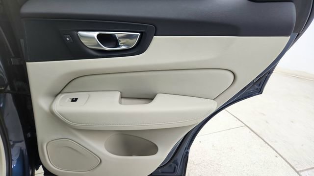 Used 2023 Volvo XC60 B5 Plus w/ Climate Package image 27