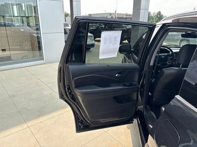 Used 2022 Honda Pilot Black Edition image 27