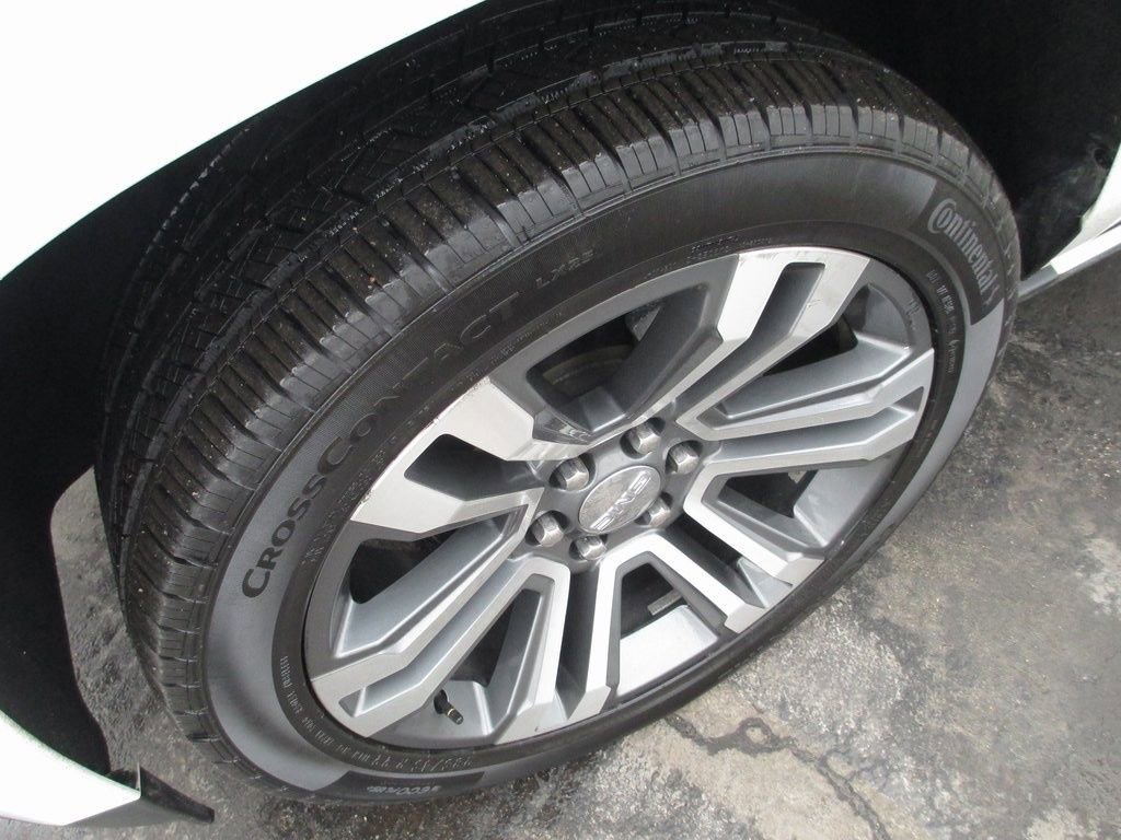 Used 2019 GMC Yukon XL Denali w/ Denali Ultimate Package image 13